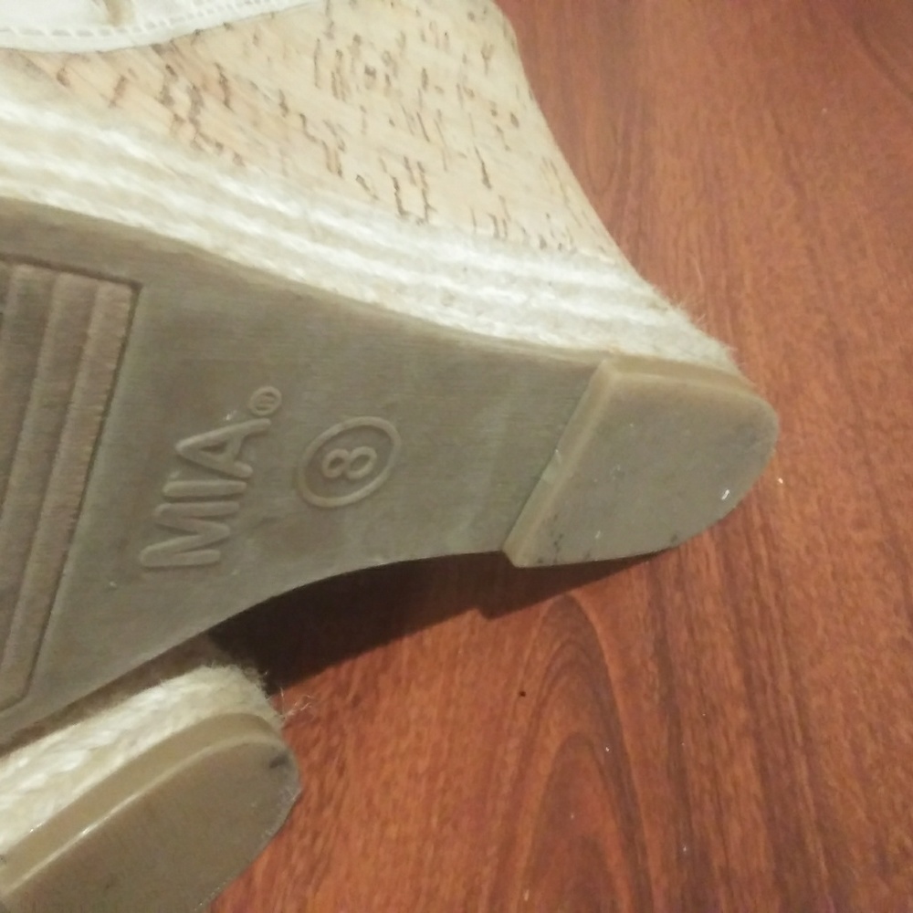 MIA wedge - Picture 4 of 7